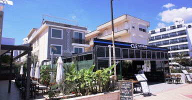 Cle Beach Boutique Hotel