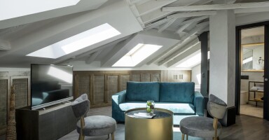 ICON Wipton by Petit Palace