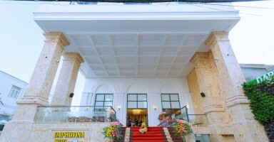 Daphovina Hotel