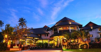 Navatara Phuket Resort