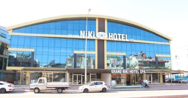 Grand Niki Hotel & Spa