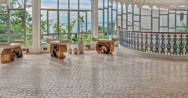 Ampersand Resort
