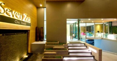 Seven Zea Chic Hotel