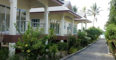 Krisada Beach Resort