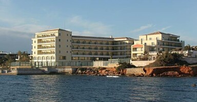 Ramada Attica Riviera