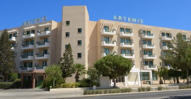 Artemis Hotel Apartments 