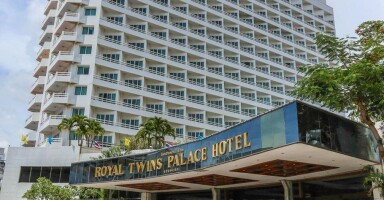 Royal Twins Palace Hotel