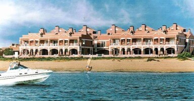 Lloyds Beach Club