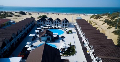 Клуб-отель Белый пляж
