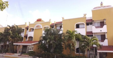 Suites Cancun Center