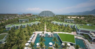 Cam Ranh Riviera Beach Resort & Spa